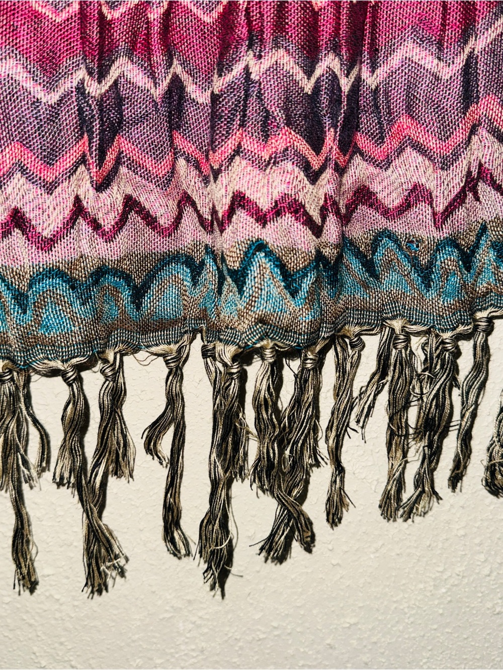 New Earth Bound Multicolor Boho Hippie Chevron Knit Fringe Scarf - Picture 2 of 3